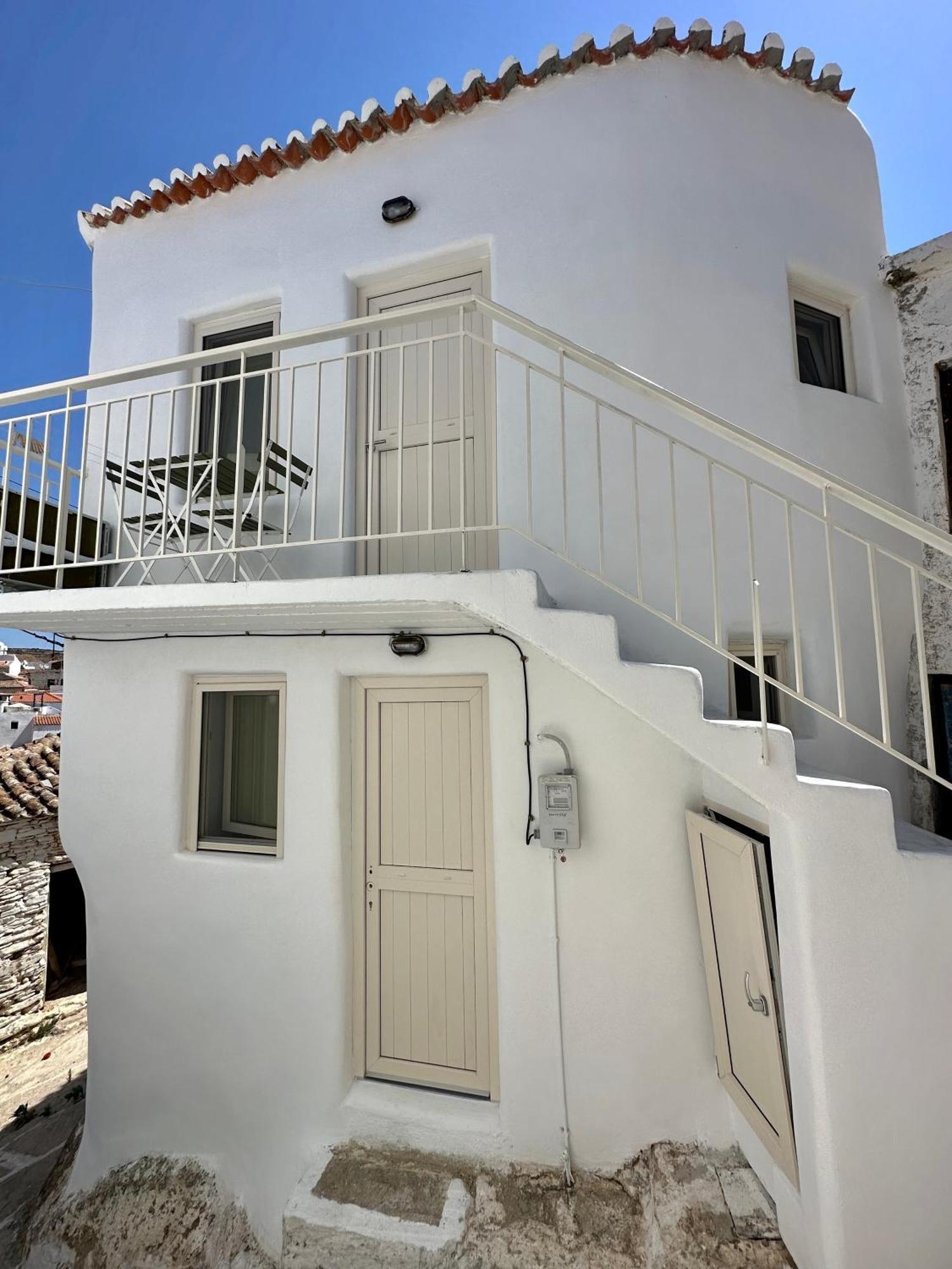 Lythi Kythnos Apartment Luaran gambar